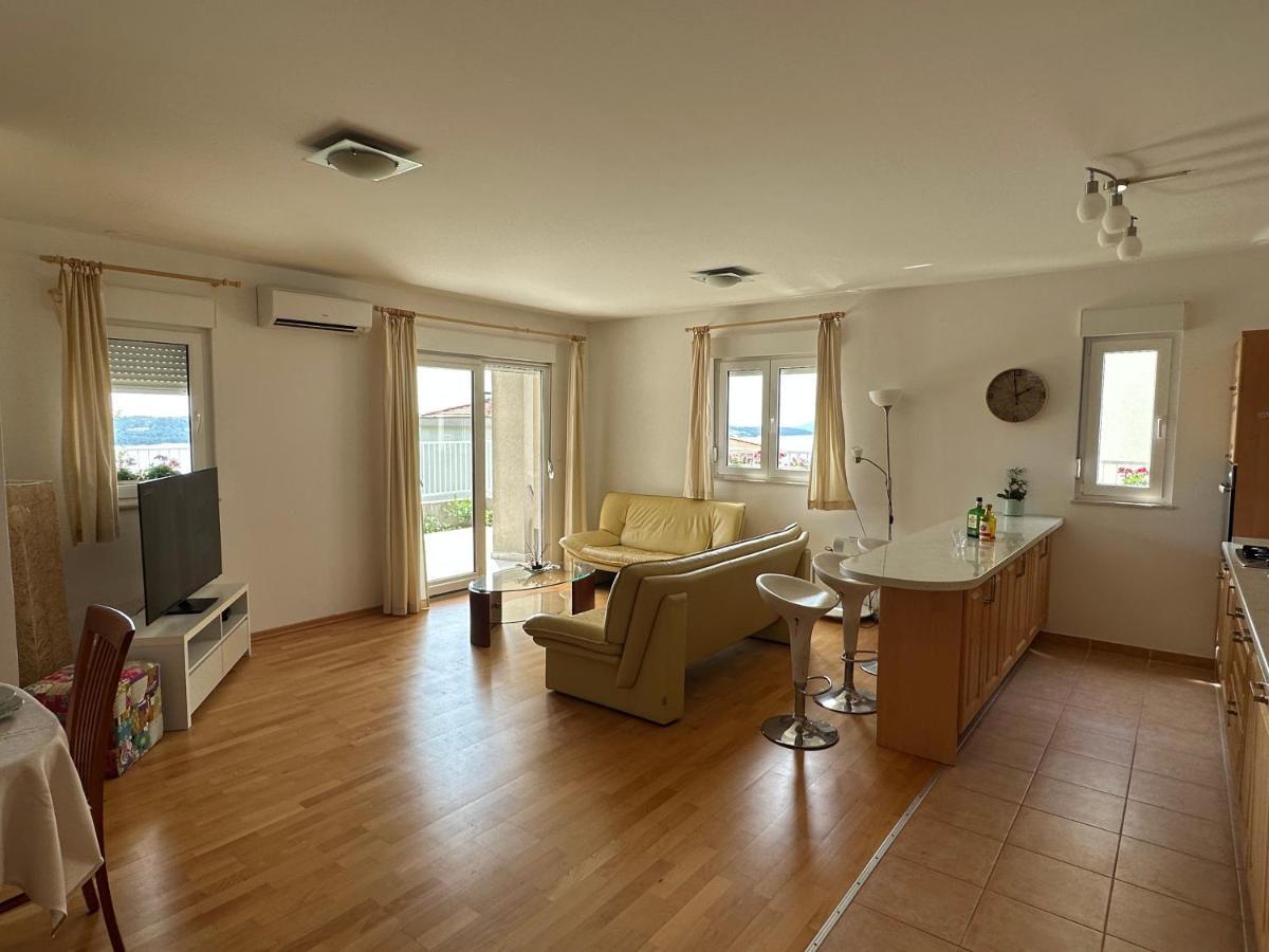 Aurora Luxury Apartment Traù Esterno foto