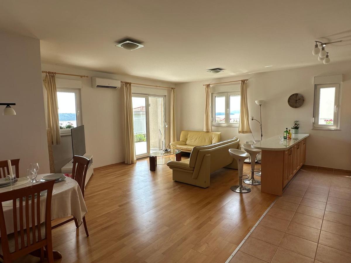 Aurora Luxury Apartment Traù Esterno foto