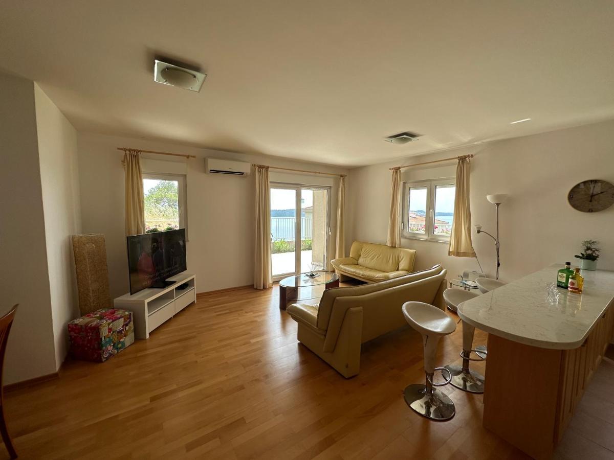 Aurora Luxury Apartment Traù Esterno foto